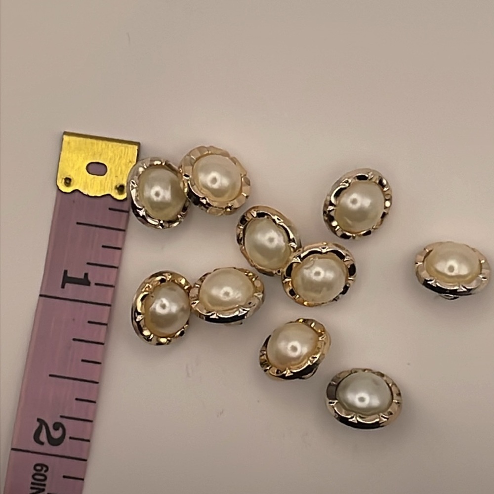 Assorted Plastic Gold Tone Faux Pearl Buttons - Picture 3 of 14